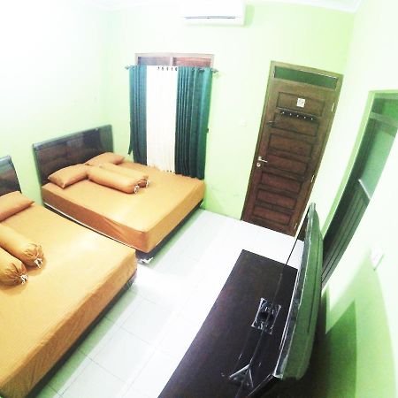 Minggiran Street Homestay Jogja Jogjacarta Exterior foto