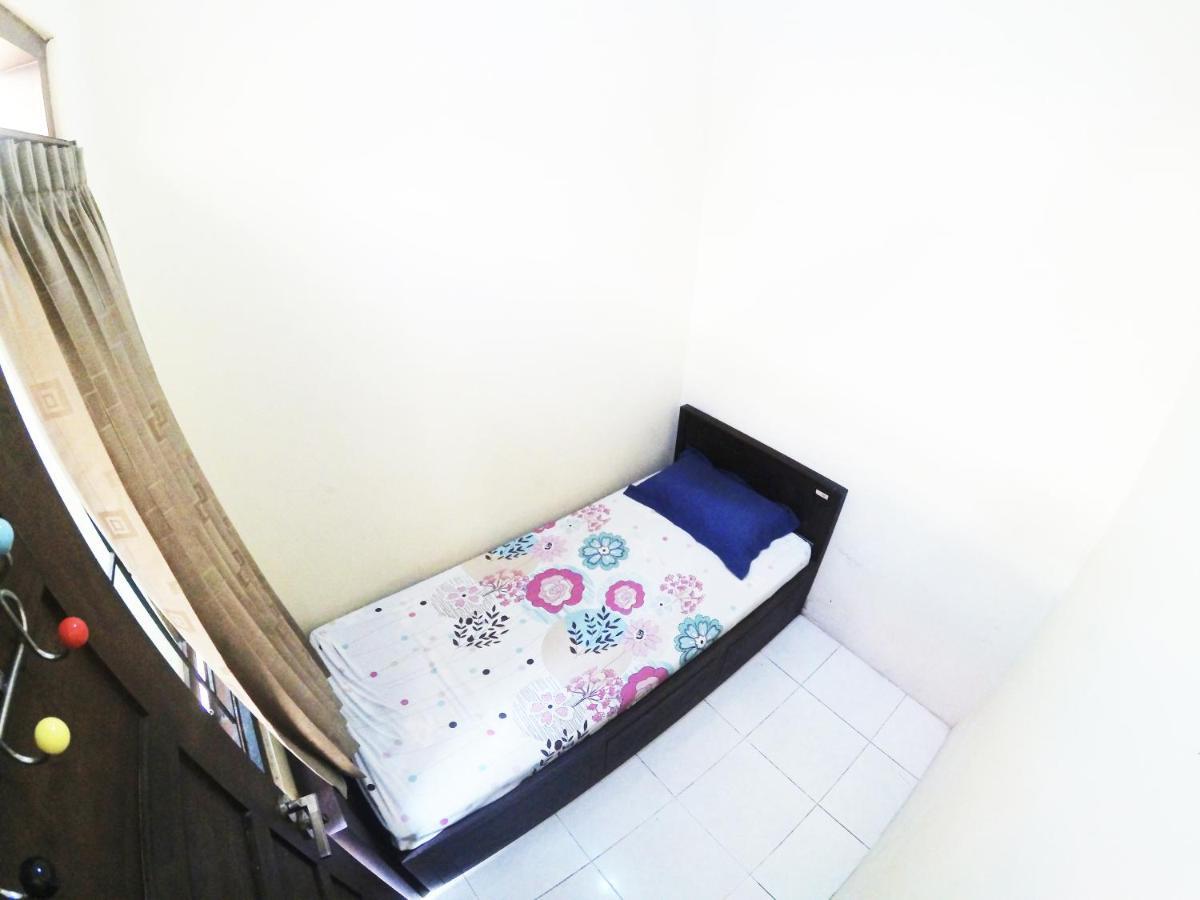 Minggiran Street Homestay Jogja Jogjacarta Exterior foto